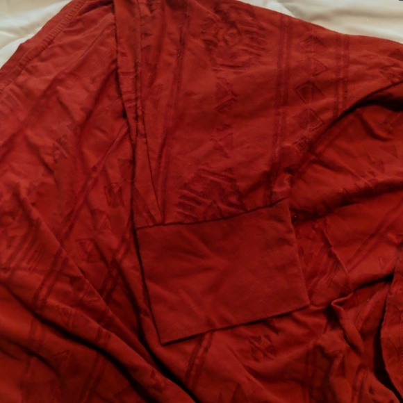 Aztec Red Shirt - Picture 4 of 4